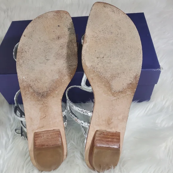 STUART WEITZMAN SILVER SERPENT LOW HEEL SANDAL - Picture 6 of 8